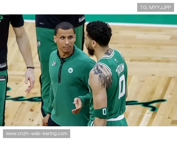 凯尔特人中前场联动顺畅