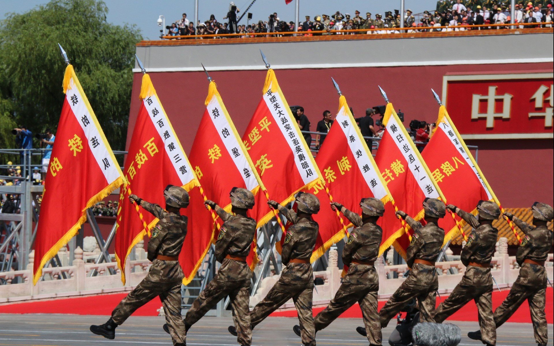 中超转会窗口活跃多名年轻球员完成签约，中超球员转会规则